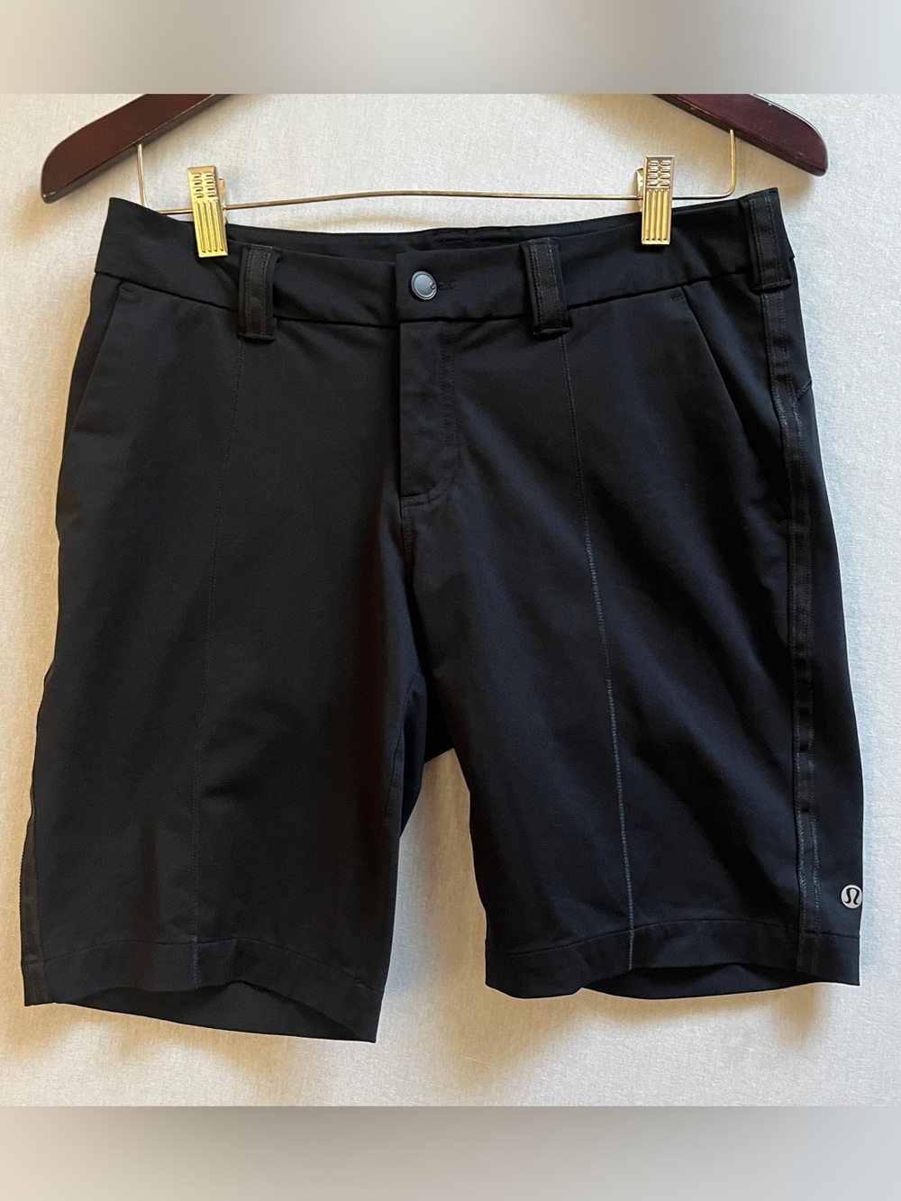 Lululemon Women's Stretch Twill Performance Golf Shorts Black 8